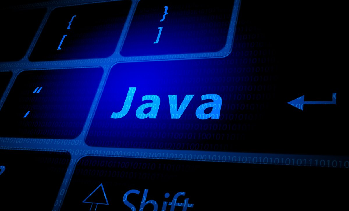 Botão de teclado em computador escrito "Java"